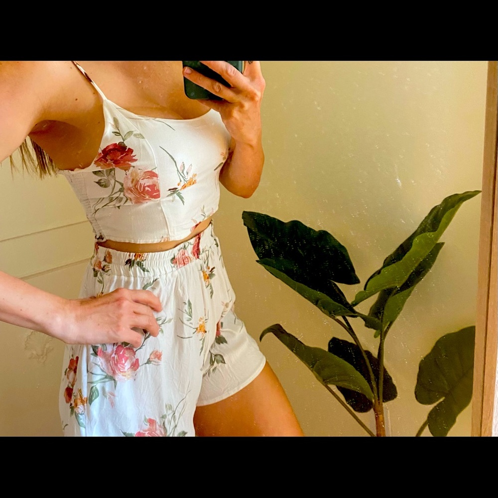 Summer or spring crop top and matching shorts